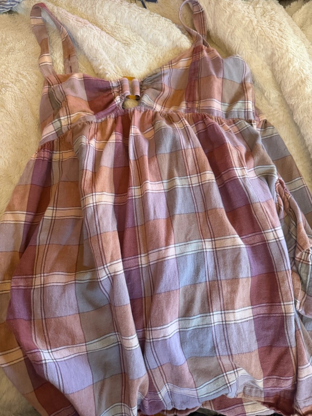 Lucky Brand Pink & Mauve Smocked dress
Pockets!